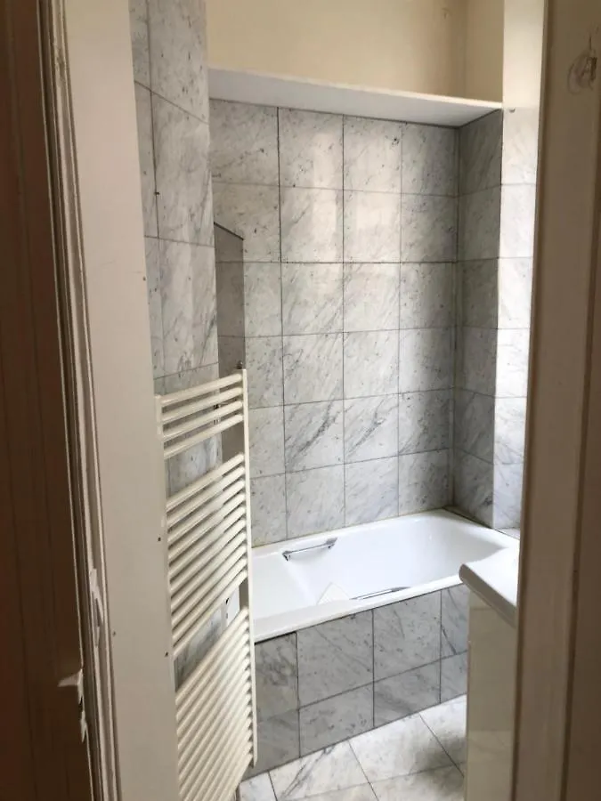 Cosy 2 Room 50M2 Parisian Classic Flat - Passy, 16Th Arrondissement, Near Eiffel Tower Parigi